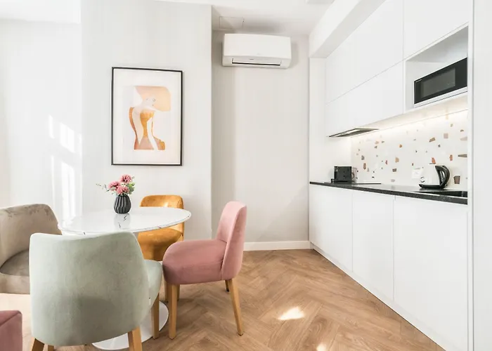 Retro Boutique By Northside *