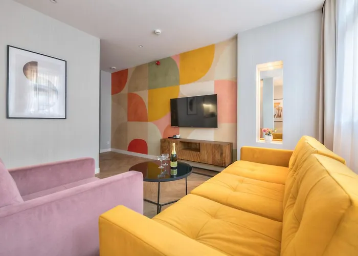 Retro Boutique By Northside *