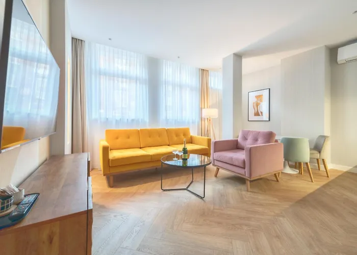 Retro Boutique By Northside *